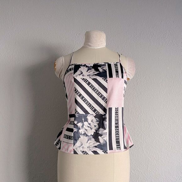 🪦Victoria's Secret Tank Tops Both Size Small Petite Tank Tops - Picture 1 of 9